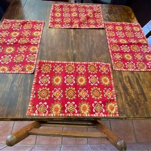 Pier 1 Set of 4 Cloth Estrella Placemats 13X19 Floral Flip Side Striped India